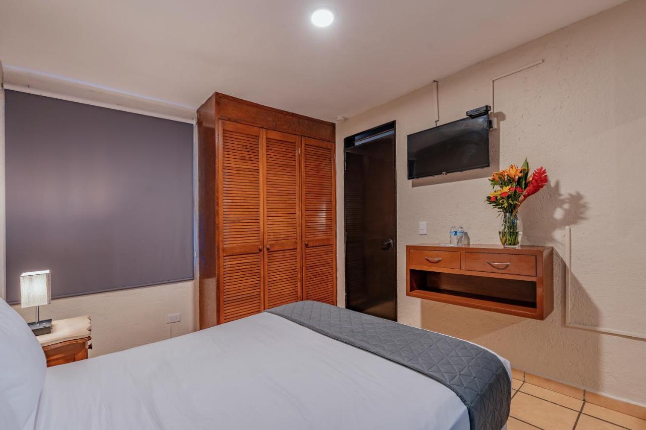 Hotel Brisas 5A Av, Плайя-дель-Кармен Екстер'єр фото