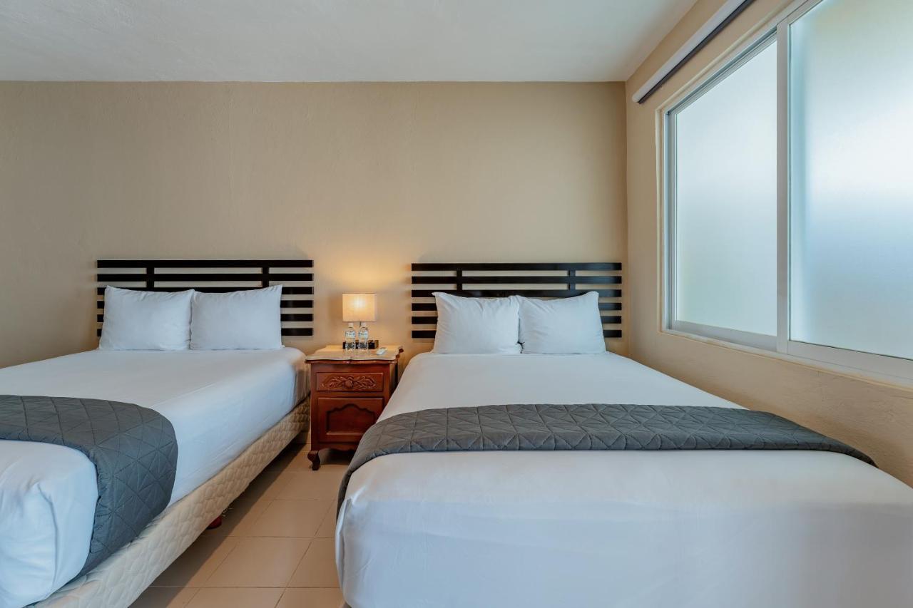 Hotel Brisas 5A Av, Плайя-дель-Кармен Екстер'єр фото