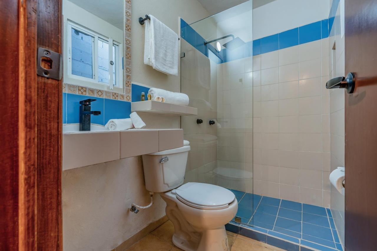 Hotel Brisas 5A Av, Плайя-дель-Кармен Екстер'єр фото